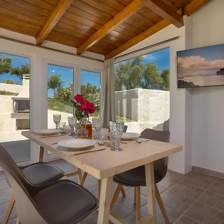 Icabaru Private House With Garden Bbq, Near Laganas, Ferienhaus *