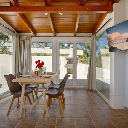Icabaru Private House With Garden Bbq, Near Laganas, *
